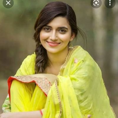 divya_rahi's profile picture. 