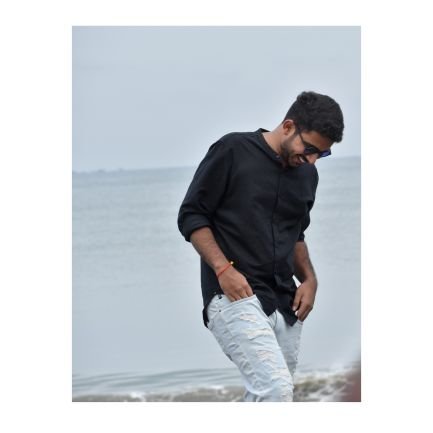 Srikarreddi1899's profile picture. 