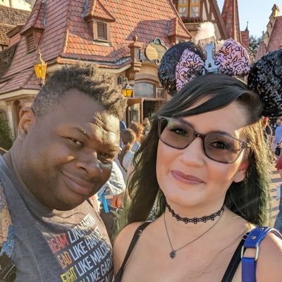 Disney Foodie-fessionals Showing you all the places vegans and omni's can eat.
The Home of Foodie and Chill 
https://t.co/44yBhEWQMn