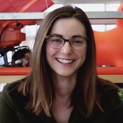 lilygabaree's profile picture. learning @LLKgroup @medialab | she/her/hers