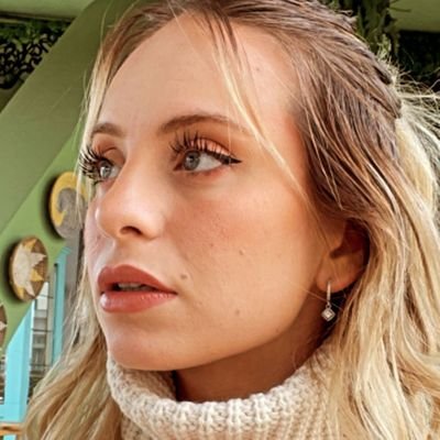 elaxcs's profile picture. 