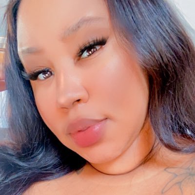 🧝🏽♀️ Black Simmer | Gamer Girl 🎮🛍 | Sims 4 Content | Videos Every Wheneverday |♐️ Duhh | Married Mom Of 2 👨👩👧👦💍