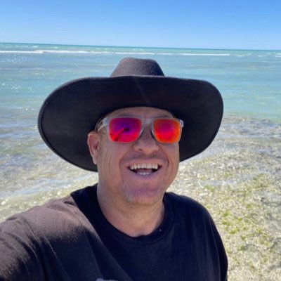 Think+Do+Podcast: I'm the Deputy Director, Quality and Standards at La Trobe Uni. Co-host of On The Reg podcast with @thesiswhisperer. BJJ and Jeep enthusiast.