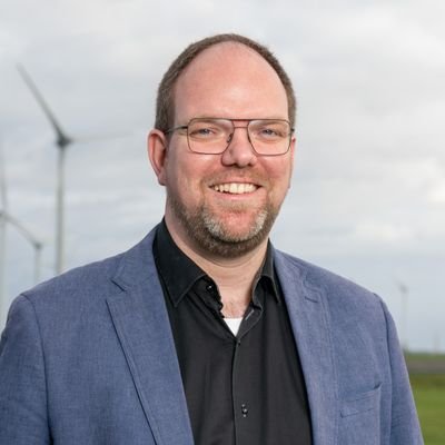 EltjoDijkhuis's profile picture. Woont in Uithuizen, werkt voor Het Hogeland @gbhethogeland wethouder in @hethogeland (o.a Financien, Economie, Verkeer, Kunst en cultuur)