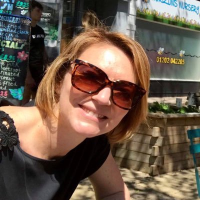 Ju_lie_evans's profile picture. 