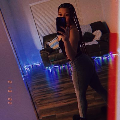 lilpeachesssxo's profile picture. 