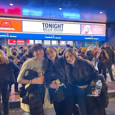 imseanlewin's profile picture. 