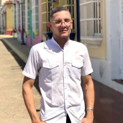 Jóven Social Demócrata 🇻🇪
Estudiante de Comunicación Social 📚
Dirigente @partidountzulia
¡El Zulia está Primero! ⚡