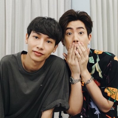 I’m Z and I’m here for #offgun #offjumpol #gunatthaphan Fan Account 🏳️‍🌈BI she/her pls excuse the ramblings of a crazy clown.