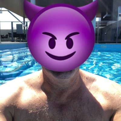 Perth Guy who loves cock. Bubble sub loves to play. Bttm for all. Top/vers for smooth ass. Perth bois hit me up. #gayperth