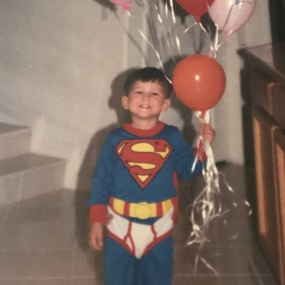Defender of mediocre movies & bad sports takes. Still wearing underwear outside my pants on special days. Co-founder: @QuantsyNFT