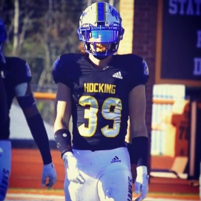 @HockingFootball 🦅|| C/O ‘23 || blessed to be alive and breathing with opportunity !! 🙏 R.I.P Auntie 🥀❤️ 6”1/185 lbs/ Fs•Cb⚡️ DB Nation⭐️⭐️⭐️ #jucoproduct