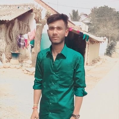 Vijay rasigan🔥
Andavan clg student😎