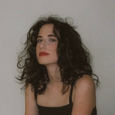 strong_designco's profile picture. ⭑ graphic design / visual art ⭑ I make a lot of different stuff :) find my full profile on Instagram @strong_design_co