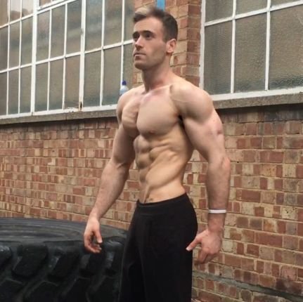 Personal Trainer.
Anime addict.
Studying Msc Computer science & AI