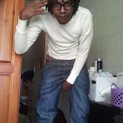 MalcolmNFTCatch's profile picture. here for NFT'S help me and ill help you cant wait to get there