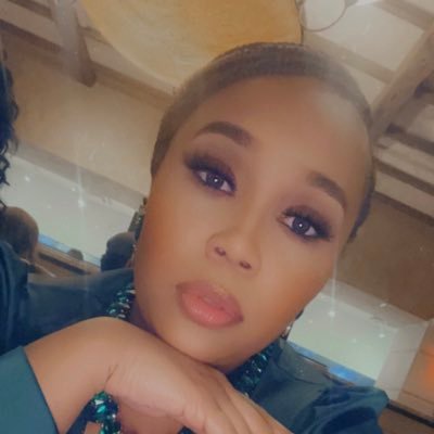 _shakirasings's profile picture. Detroit made me|KC raised me