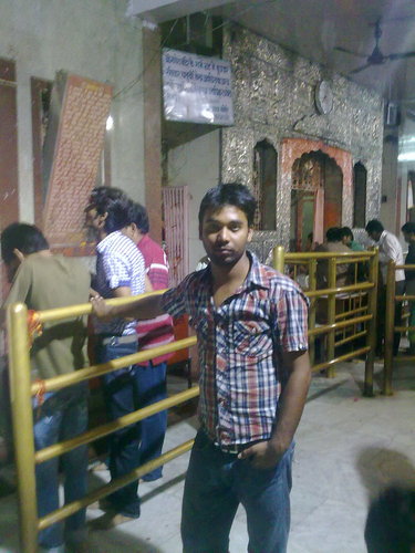 prakashsingh34's profile picture. Im prakash....be mah frnd and know me better........nd i luv gals vid attitude!!!!!!.....so dat i kan destroy dem....

i do not say by myself