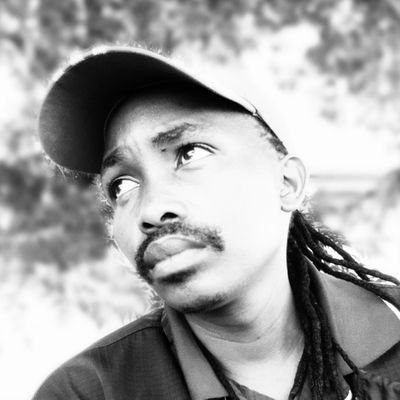 Thapelo920203's profile picture. My attitude is based on how you treat me.😃😃