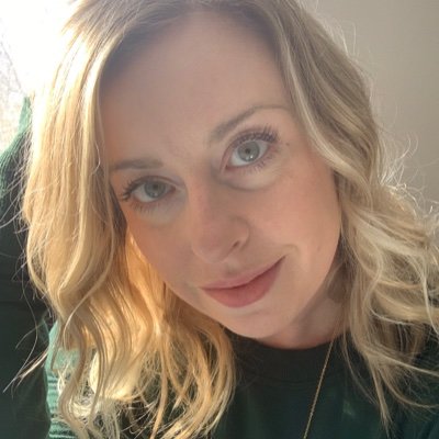 fast talker, anxious human, perpetually tired. got bangs, and now changing my life accordingly.
'pretty funny.' - someone, i hope.
opinions are my own.