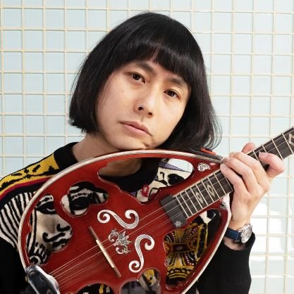 Majestic Studio店員歴17年 ㈱メッセージ副社長 東欧中心に辺境音楽を好みます ピラミッドスでは弦楽器とボーカル。You tubeソロ活動では楽器全部やってます。3児の父 https://t.co/TG4eKGgzfh https://t.co/XWoZ9PGPBA