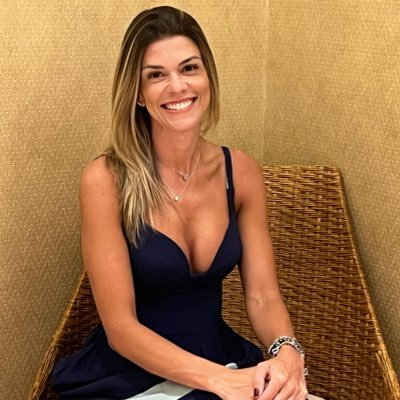 @PriscillaAvelar