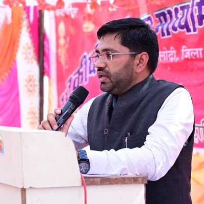 Rajendra Beniwal is a practising advocate at Supreme Court of India & High Court of Delhi. He did BALLB(Hons.) from Gujarat National Law University, Gandhinagar
