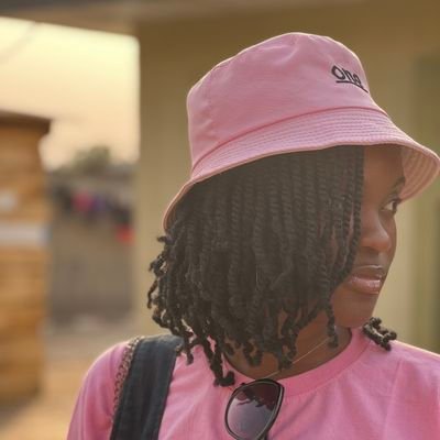 Eno38576647's profile picture. An arrow in God's quiver💘⚡
Medical Student💉
Uniquely_me 🙃🌈✨