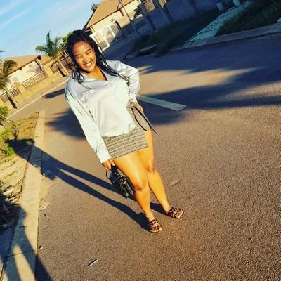 Lee_Lebone21's profile picture. Lover of life and music❤||Aquarius♒ at heart