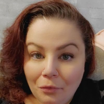 jenncam40plus's profile picture. 