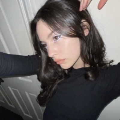 likecav's profile picture. Friend in bucle