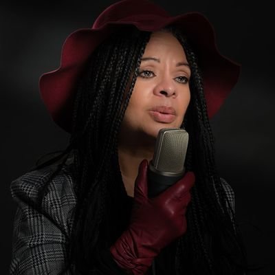 Official account for award-winning jazz vocalist/composer Adele M. Wilding. Anglo-Bajan-Canadian. Cancer Survivor💪