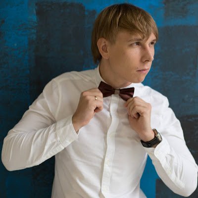 LeesiAnton's profile picture. 