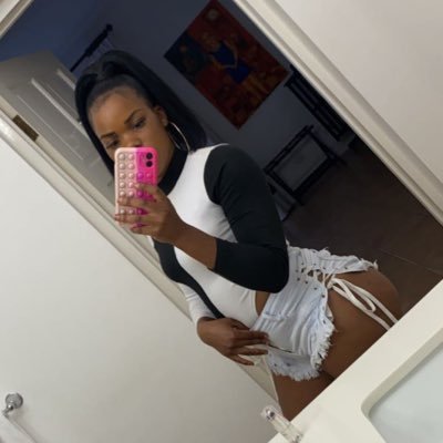 parissdolll's profile picture. Pariss_doll