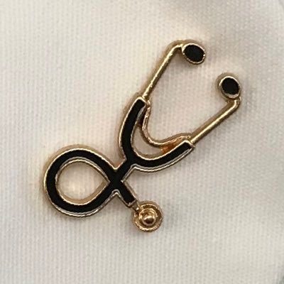 Med student influencers make med school seem okay. Here are unfiltered thoughts from a med student - there’s no sugarcoating here | Views are my own