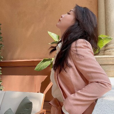 CiciLee520's profile picture. 对加密货币感兴趣，我的观点是基于个人经验而不是指标来投资