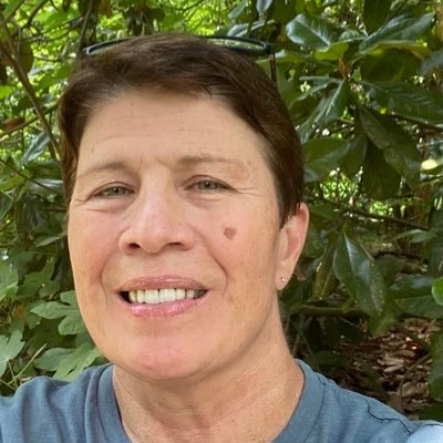 Mom to college kids, retired and still tired, former educator and physical therapist, emerged from pandemic an #E4L