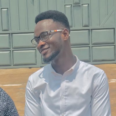 a lover of the gospel of Christ, likes👨‍💼politics,🎧 music,📚 reading and sports ⚽️ Political Science and French student at the university of Ghana