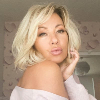 Page 3 Glamour model ✨Custom videos and Pics on request💗Don’t be shy,DM me https://t.co/7A45uIFPaV