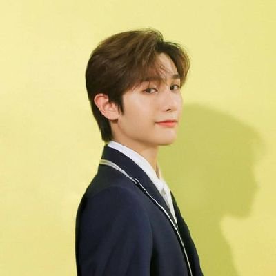 🍓 ยืนหนึ่งน้องนาย 🍓
สลิ่มสาย5 💕Chuang No.5💕
*ใครหยิกลูกฉัน จะฟาดด้วยสันประมวล*