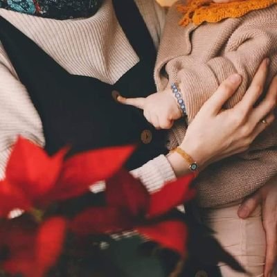 esraa0239's profile picture. ‏‏تكتمل حياتنا بأشياء و تختفي بأخرى ، ليست مسألة حظ ، إنما أقدار يعطي اللّه لكل ذي حقٍ حقه ، فالحمد لله دائمًا و أبدًا.