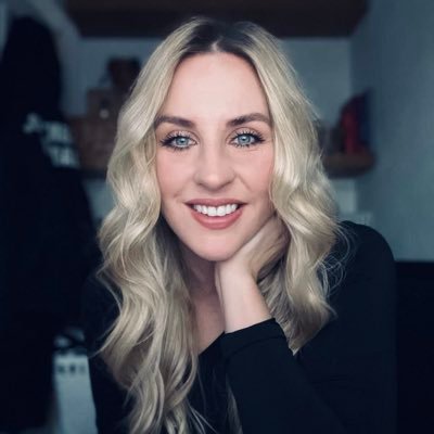 Michelle_lpavey's profile picture. Strategy Director @madebykind. Not funny enough to write a witty bio. 💁‍♀️