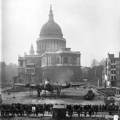 DMLions's profile picture. Here for the banter!