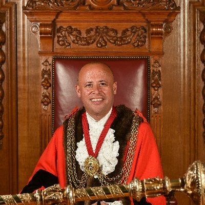 Deputy-Lieutenant of Greater London, former elected councillor and Mayor. Passionate about my community - now tweeting @wellbelove