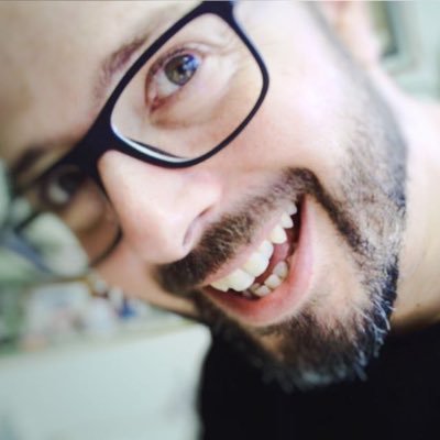 Siempre con ganas de ayudar y mejorar. Ejerciente desde 2012 con más de 24 años de experiencia en el sector óptico. Apasionado de la ciencia ficción y muy friki