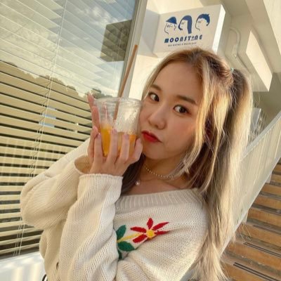 รับแปล/สอนภาษาเกาหลี TOPIK, A-LEVEL | 🇰🇷🇹🇭 interpreter × digital marketer 📌 𝑅𝑒𝑣𝑖𝑒𝑤 | 𝐵𝑒𝑎𝑢𝑡𝑦 | 𝐿𝑖𝑓𝑒𝑠𝑡𝑦𝑙𝑒