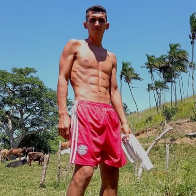 en la vida todo es negocio💪 quieres mi contenido DM ¡NO USO FACEBOOK! https://t.co/QJgEFBG4mA