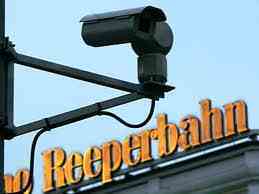 Reeperbahn, Große Freiheit, St Pauli, Hafen Hamburg Fischmarkt! We follow back!