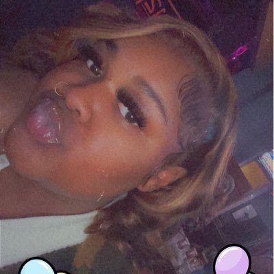 I deserve the world , So ill give it to Myself || Aquarius ♒ insta: @marieee.1_