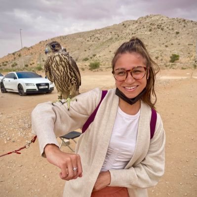 SaraMichelleeee's profile picture. i love beer & i hate clowns